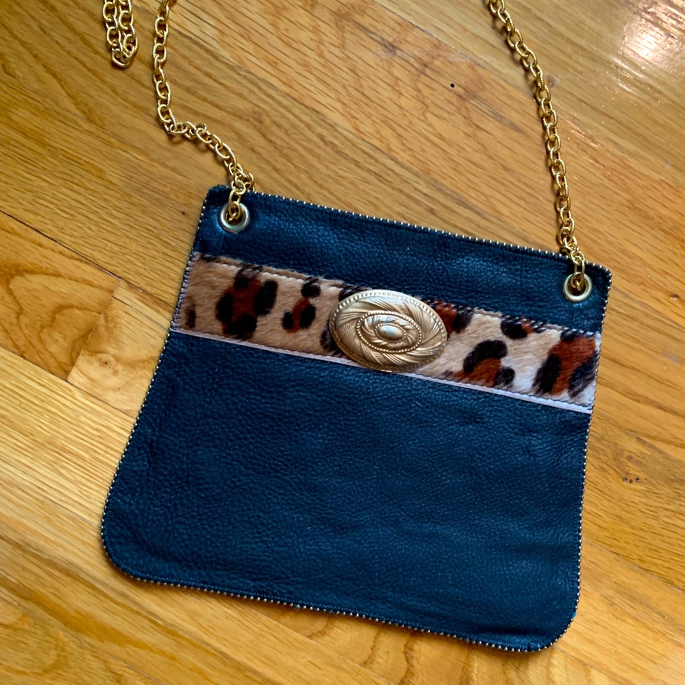 Unique Crossbody Pouch Purse Black Leather w/Leopard Design Gold Chain Strap